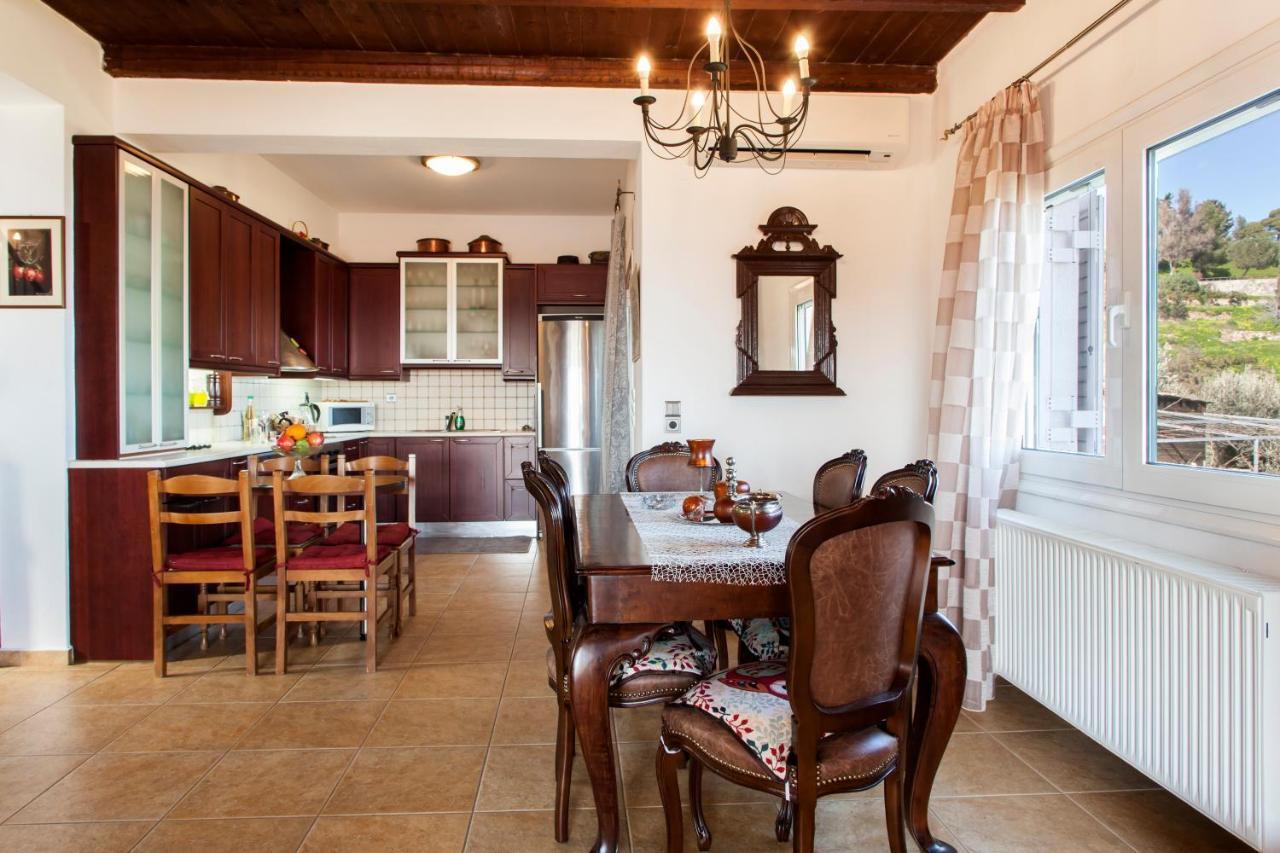 Panorama Traditional House With Private Pool Rodhia  ภายนอก รูปภาพ